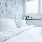 Czysta Modern By Bookinghost Apartment *