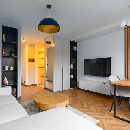 Czysta Modern By Bookinghost Apartman