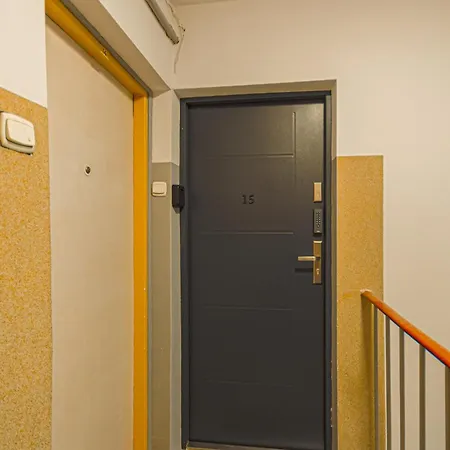 Czysta Modern By Bookinghost * 弗罗茨瓦夫