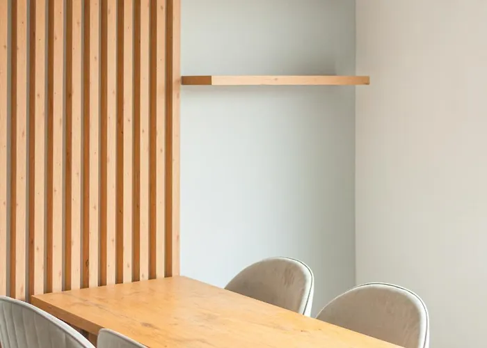 아파트 Czysta Modern By Bookinghost