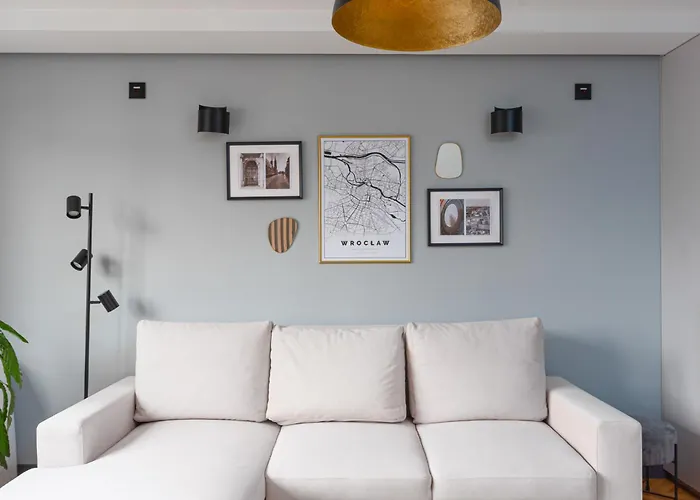 Czysta Modern By Bookinghost 브로츠와프